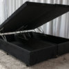 Box baú Queen Bipartido - Suede Preto (PD/RUF/SM/LX/RN/MR/LD/NT/ALP)